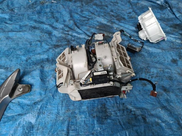 Мотор печки Хонда Легенд в Серове 206136