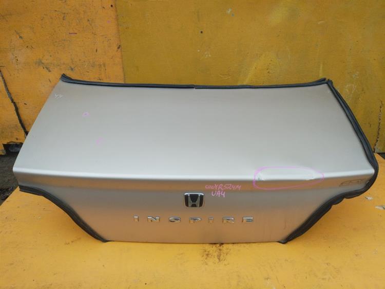 Крышка багажника Хонда Инспаер в Серове 555121
